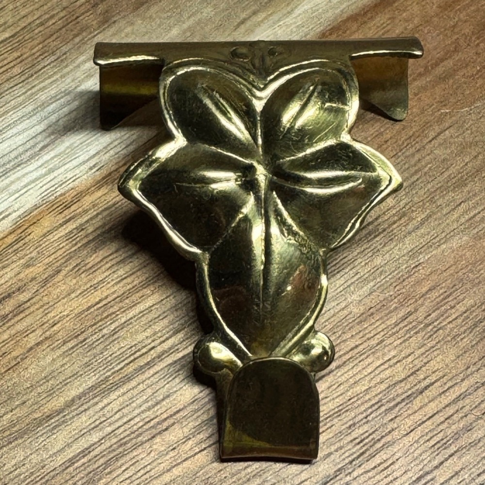 Vintage Brass Floral Stocking Hanger Mantle Clip Gold Tone Made in India Holiday
